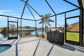 Pet Friendly Canal Front 3-Bedroom Grand Villa with Pool, Linai and Dock